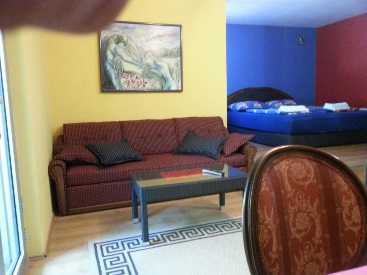 Nella Apartment