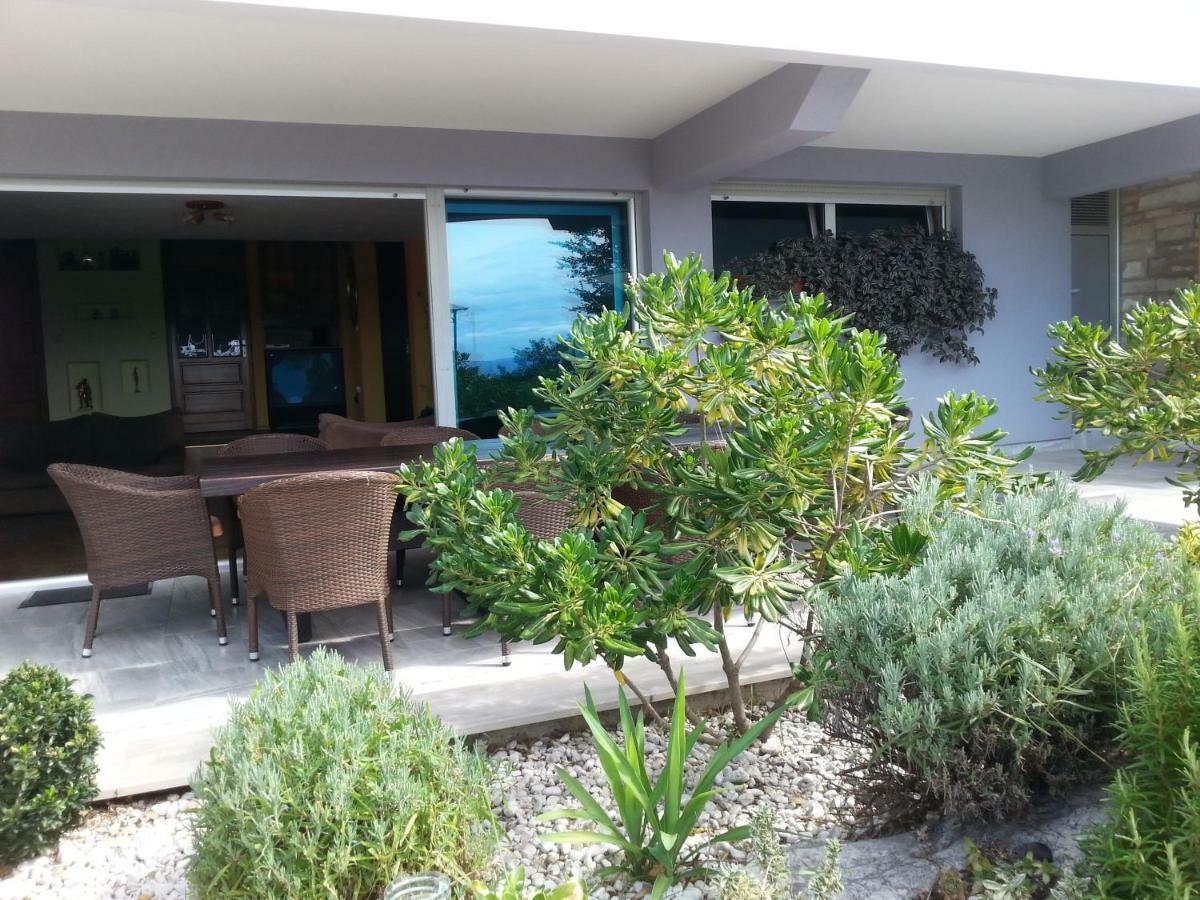 Nella Apartment